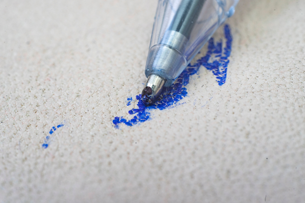 remove pen ink from leather sofa